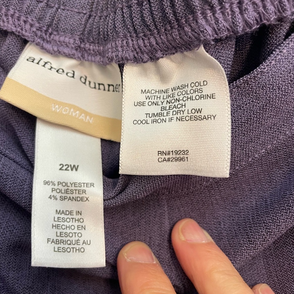 Women’s Light Purple Pants - Picture 3 of 6